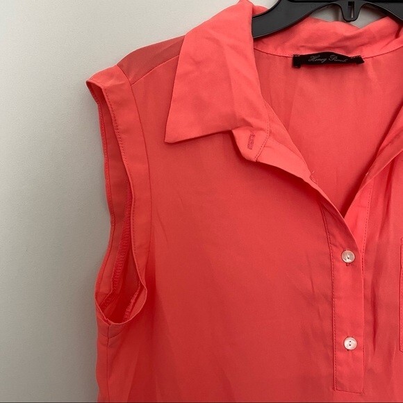 Honey Punch Coral Peplum Sleeveless Collared Top Medium Pocket Ruffle Button Up - Picture 5 of 7